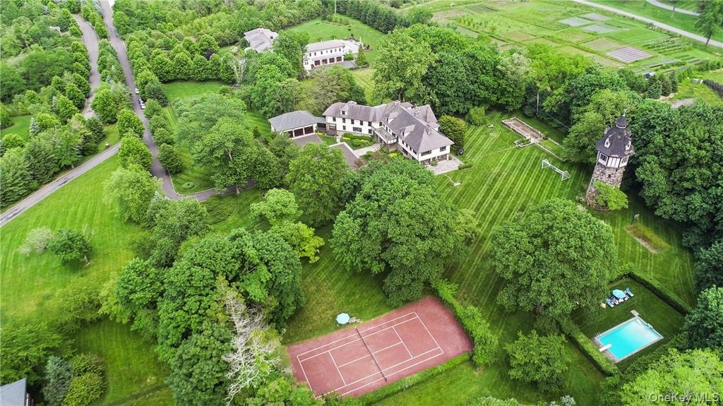 15 Sarosca Farm Lane, Purchase, NY 10577