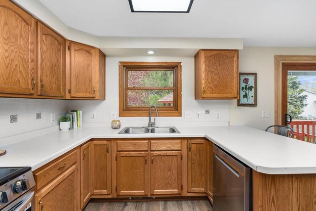 1111 Spruce Drive, Baraboo, WI 53913