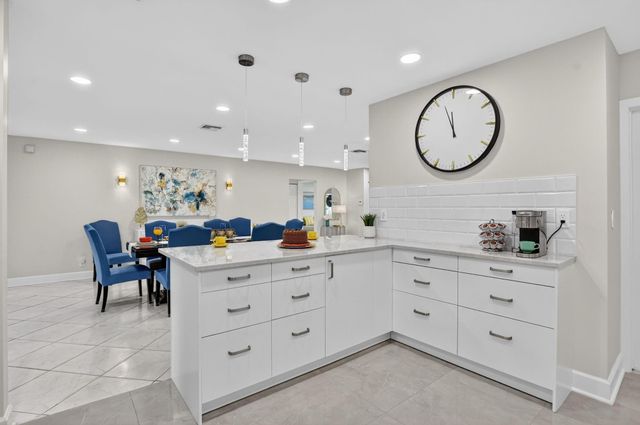 2062 SW 15th Place, Deerfield Beach, FL 33442