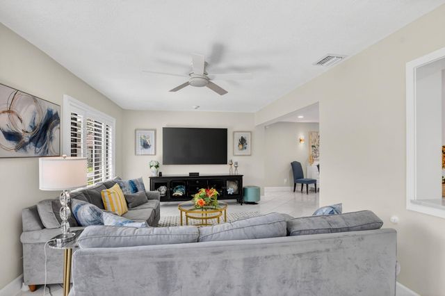 2062 SW 15th Place, Deerfield Beach, FL 33442