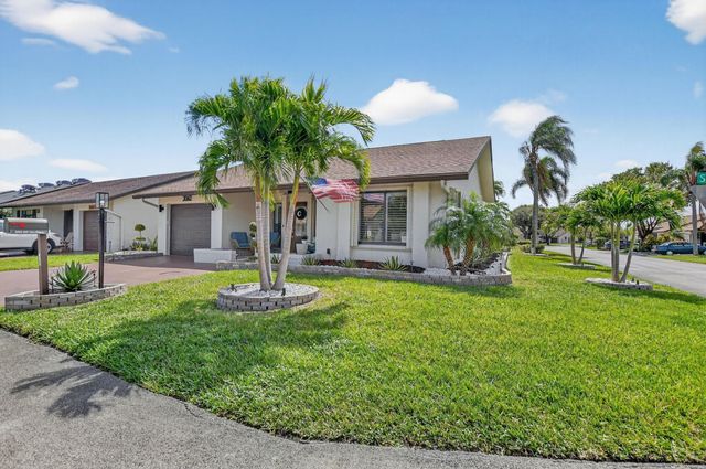 2062 SW 15th Place, Deerfield Beach, FL 33442