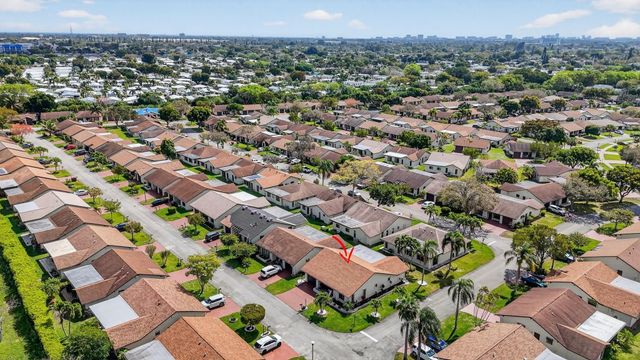 2062 SW 15th Place, Deerfield Beach, FL 33442