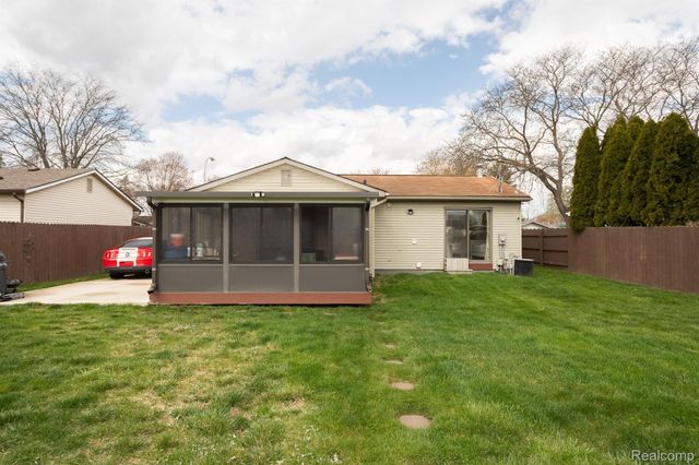 15545 Sandburg Street, Romulus, MI 48174