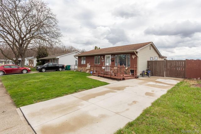 15545 Sandburg Street, Romulus, MI 48174