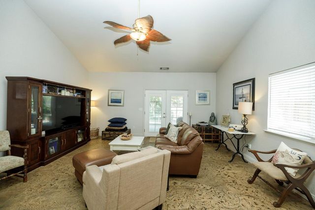 3731 Incline Way, Riverbank, CA 95367