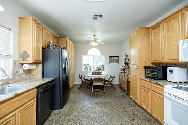 3731 Incline Way, Riverbank, CA 95367