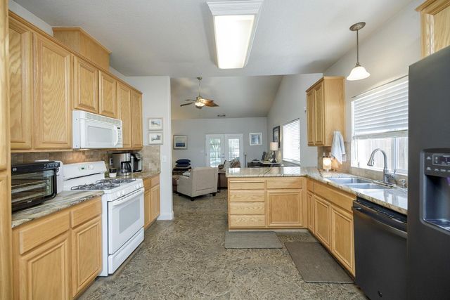 3731 Incline Way, Riverbank, CA 95367