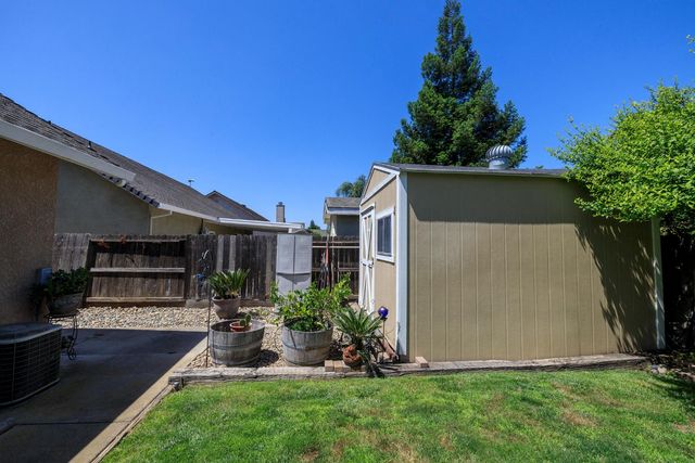 3731 Incline Way, Riverbank, CA 95367