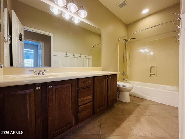 1714 W MEDINAH Court, Anthem, AZ 85086