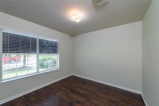 1915 Lingard Park Court, Houston, TX 77047