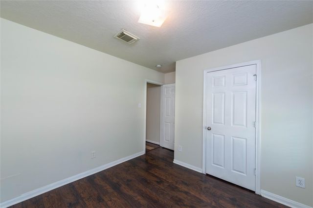 1915 Lingard Park Court, Houston, TX 77047