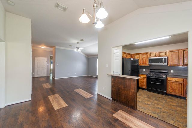 1915 Lingard Park Court, Houston, TX 77047