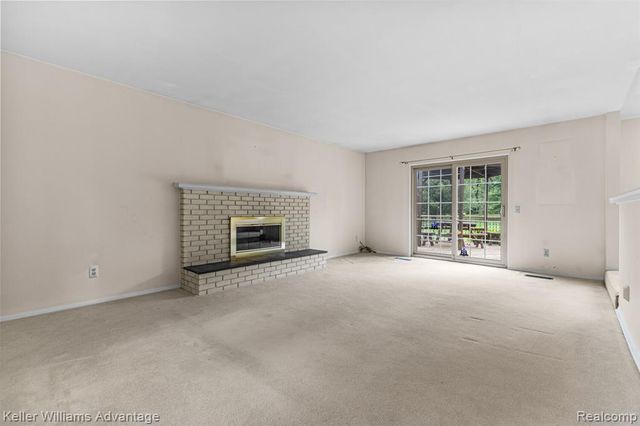 4350 Stone Barn, Milford, MI 48380