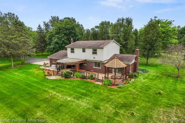 4350 Stone Barn, Milford, MI 48380