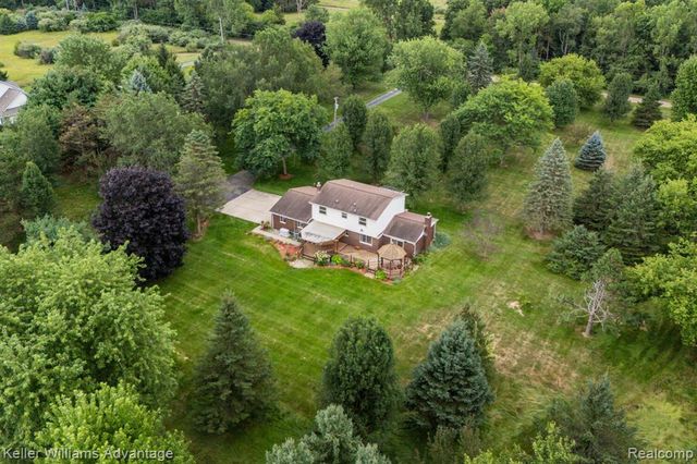 4350 Stone Barn, Milford, MI 48380