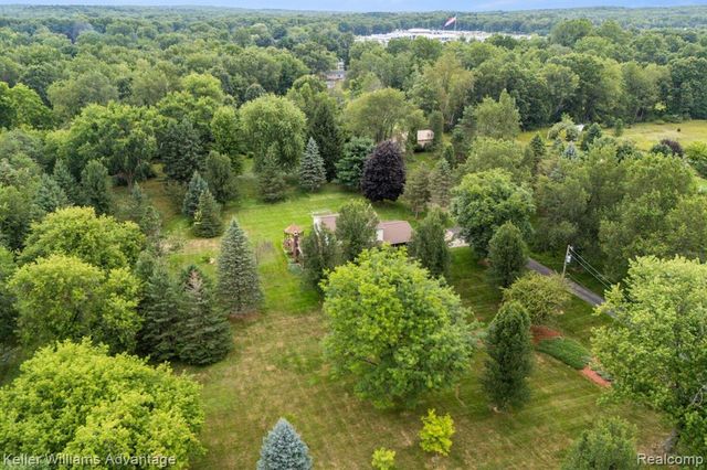 4350 Stone Barn, Milford, MI 48380
