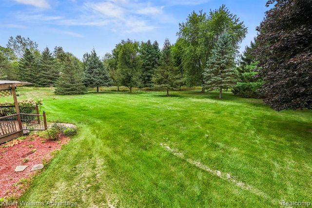 4350 Stone Barn, Milford, MI 48380