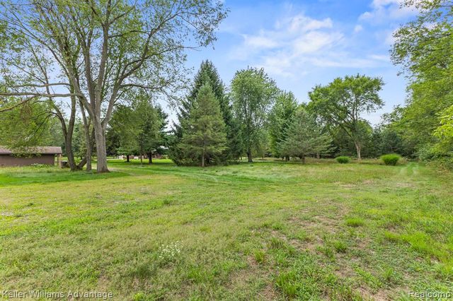 4350 Stone Barn, Milford, MI 48380