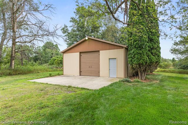 4350 Stone Barn, Milford, MI 48380