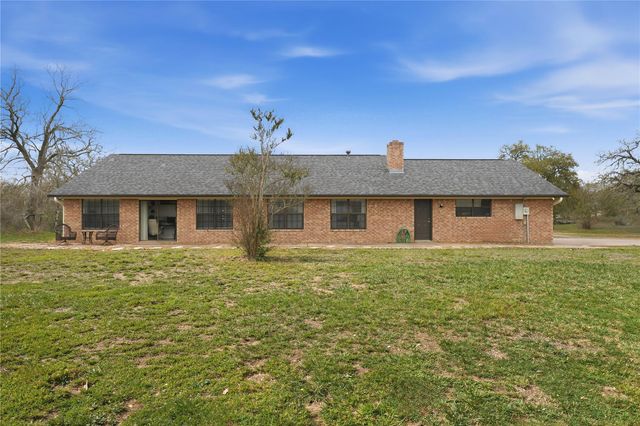 3342 Forest Hill East Road, La Grange, TX 78945
