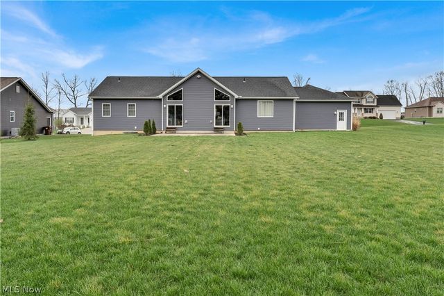 146 Juniper Drive, Columbiana, OH 44408