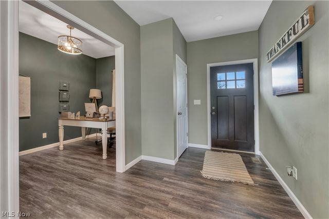 146 Juniper Drive, Columbiana, OH 44408