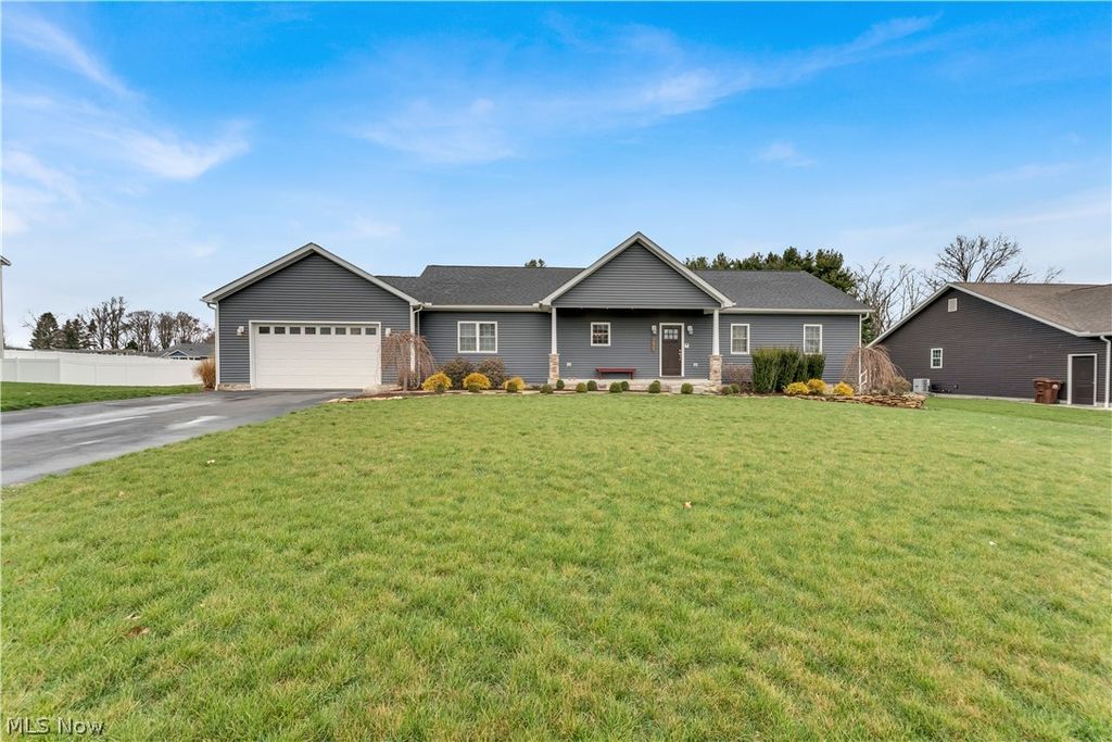 146 Juniper Drive, Columbiana, OH 44408