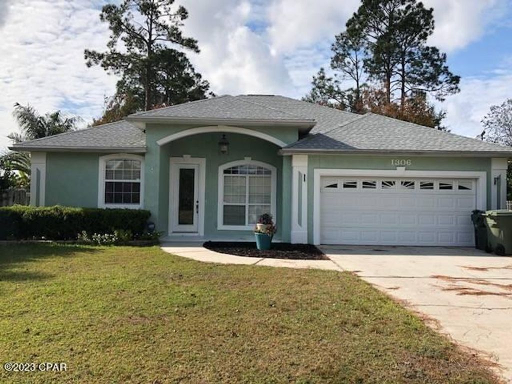 1306 Vermont Avenue, Lynn Haven, FL 32444