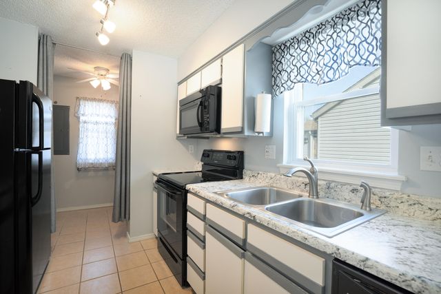 2529 State Highway 176 A9, Rockaway Beach, MO 65740