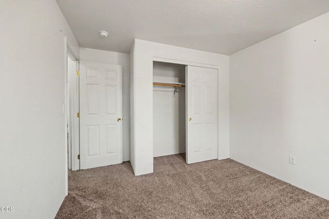 11 Devonwood Court, Eagle Point, OR 97524