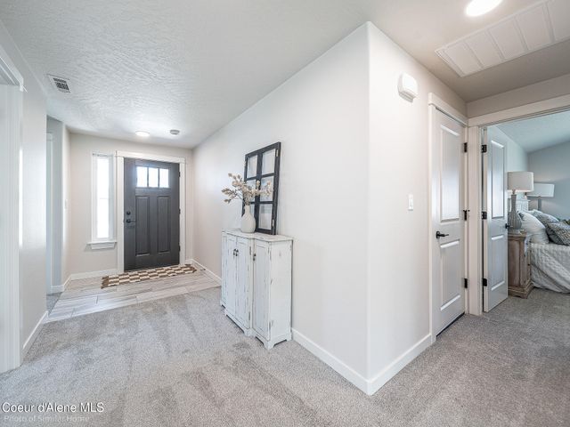 12157 W Kilkenny Dr, Post Falls, ID 83854