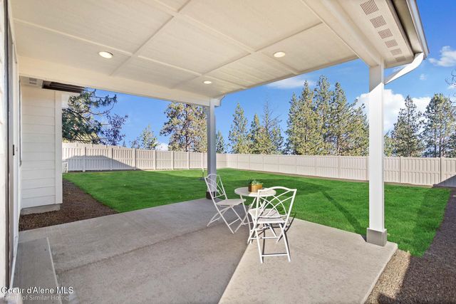 12157 W Kilkenny Dr, Post Falls, ID 83854