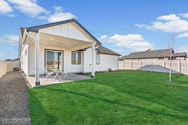 12157 W Kilkenny Dr, Post Falls, ID 83854