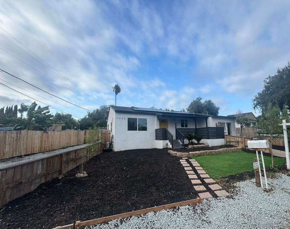 Image 2 of property listing at 7420 Jamacha RD, Spring Valley, CA 92114