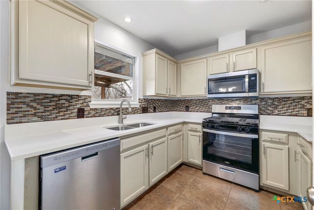 214 Crystal Knoll Boulevard, Georgetown, TX 78626
