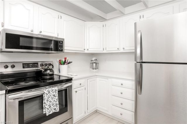 2201 Blue Stone Lane, Winston-salem, NC 27107