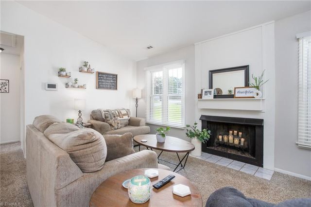 2201 Blue Stone Lane, Winston-salem, NC 27107