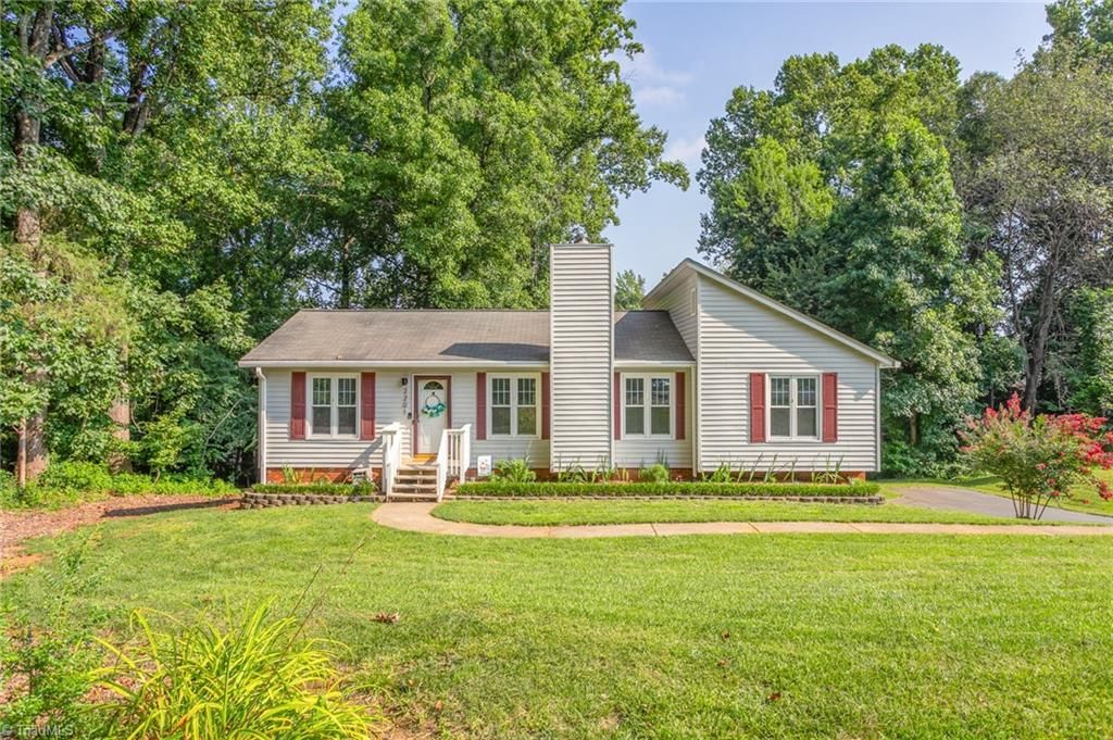 2201 Blue Stone Lane, Winston-salem, NC 27107
