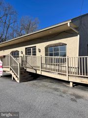 16 MEADOWBROOK ROAD, Wayne, PA 19087