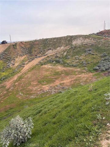 7111 Luane, Colton, CA 92324