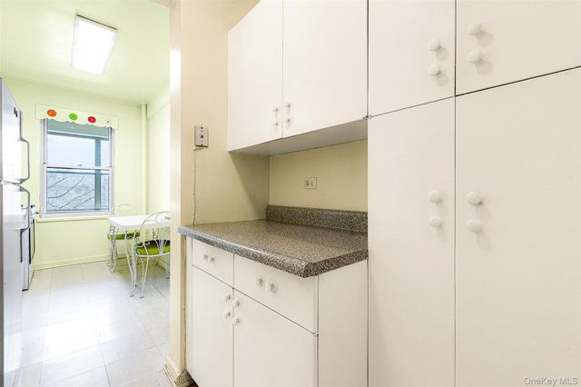 67-66 108th Street D37, Forest Hills, NY 11375