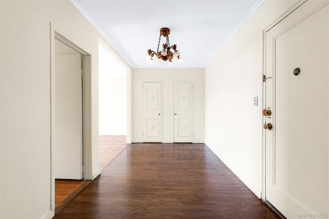 67-66 108th Street D37, Forest Hills, NY 11375