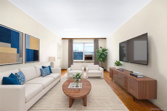 67-66 108th Street D37, Forest Hills, NY 11375