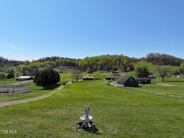 4061 Carters Valley Road, Church Hill, TN 37642