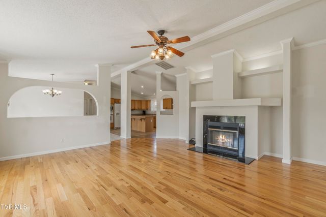 4061 Carters Valley Road, Church Hill, TN 37642