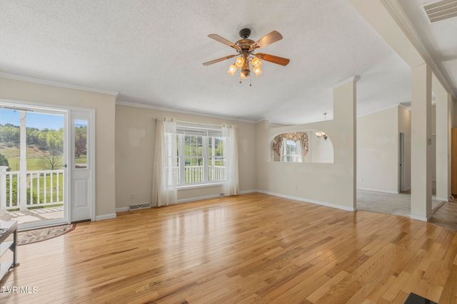 4061 Carters Valley Road, Church Hill, TN 37642