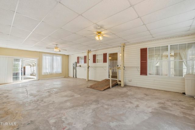 4061 Carters Valley Road, Church Hill, TN 37642