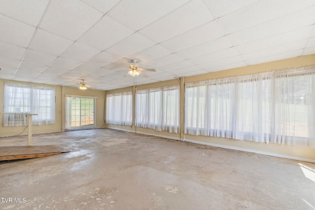 4061 Carters Valley Road, Church Hill, TN 37642