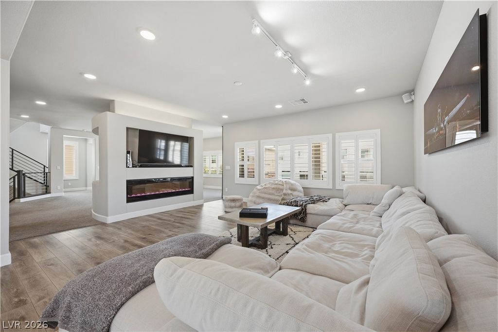 8609 Calla Lily Court, Las Vegas, NV 89139 — photo 3