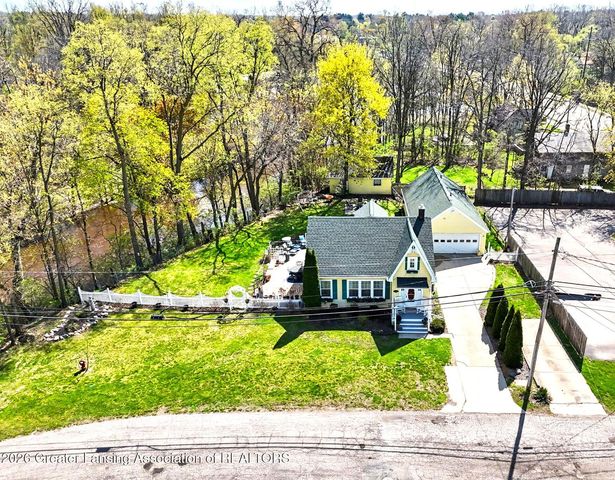 2123 Clinton Street, Okemos, MI 48864